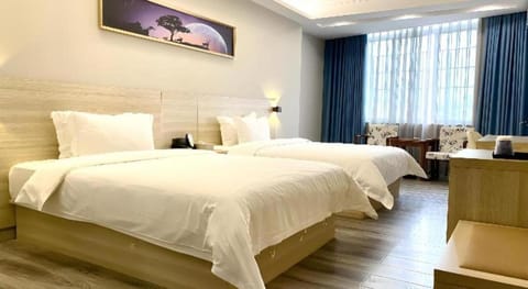 JTOUR Inn Maoming Huazhou Beijing Road Railway Station Vacation rental in Shanghai