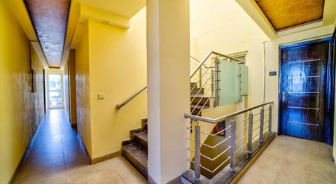 FabHotel Rivlet Vacation rental in Gurugram