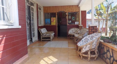 Manhattan Guesthouse Vacation rental in Kampala