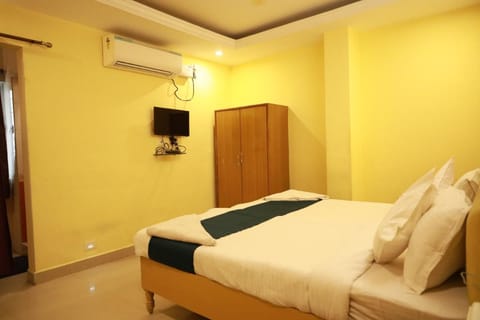 Sravanthy Inn Love hotel in Tirupati