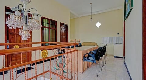 OYO 90488 Harwin Homestay Vacation rental in Batu