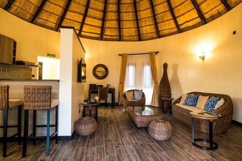 Hunters Paradise Cottages Hotel in Uganda