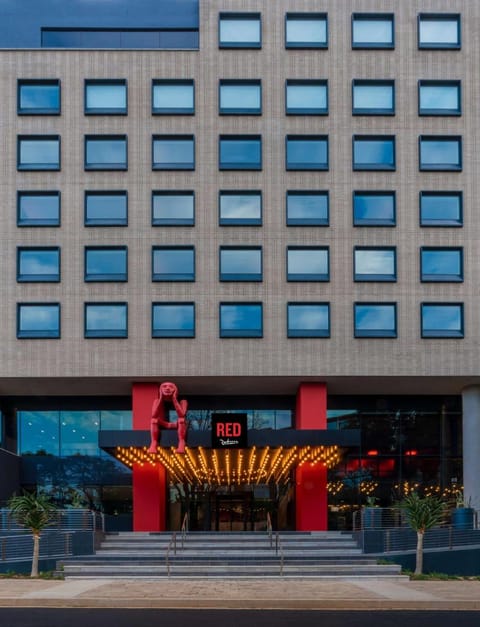 Radisson RED Hotel, Johannesburg Rosebank Vacation rental in Johannesburg