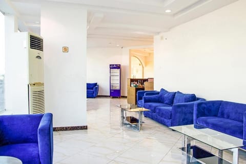 OYO 575 Massaya Furnished Apartments Vacation rental in Jeddah