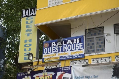 Balaji Guest house Vacation rental in Puducherry