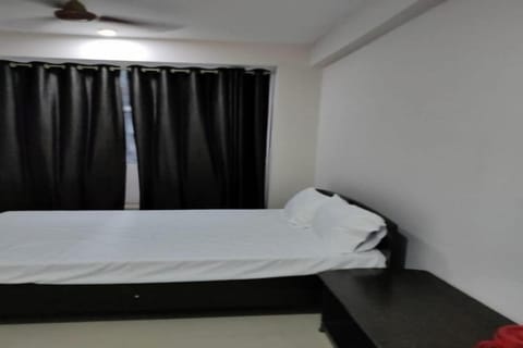 OYO Hotel Sourav Plaza Hotel in West Bengal