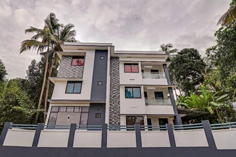 OYO Home Royal Salem Vacation rental in Kozhikode