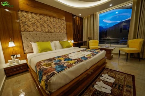 Abhilashi Residency & Spa - Centrally Heated & Air Cooled Vacation rental in Manali