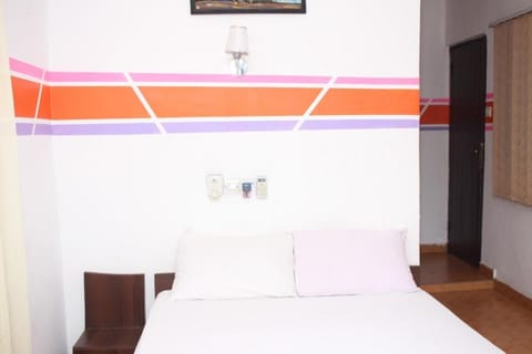 Joh Ann Western Guest House Vacation rental in Accra