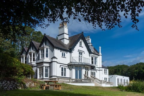 Penally Manor - Luxurious Manor House - Tenby Vacation rental in Wales