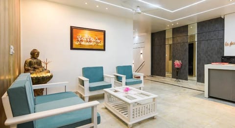 OYO Hotel Galaxy Vacation rental in Noida