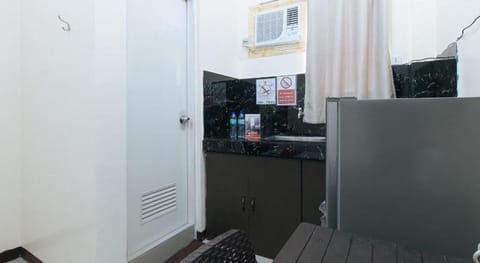 RedDoorz at MBB Room NAIA 2 Vacation rental in Pasay