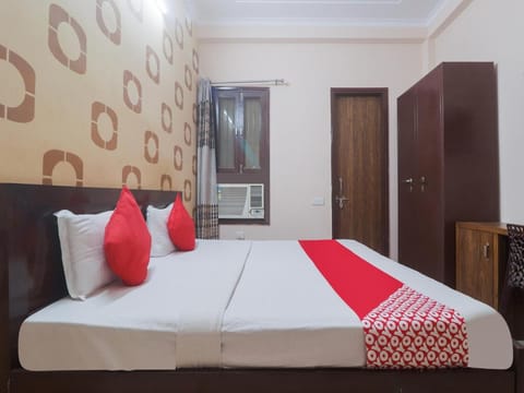 OYO Second Home Residency Near Leisure Valley Park Hotel in Gurugram