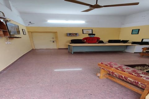 SPOT ON Senapati Inn Khandagiri Vacation rental in Bhubaneswar