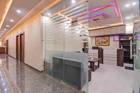 Collection O 82773 MVD Inn Gomti Nagar Vacation rental in Lucknow