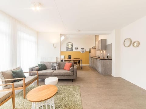 Spacious Split-Level w BBQ Apartment in Maastricht