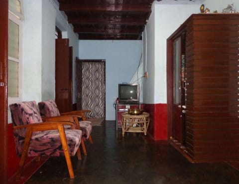 TripThrill Karemane Couple room Vacation rental in Chikmagalur