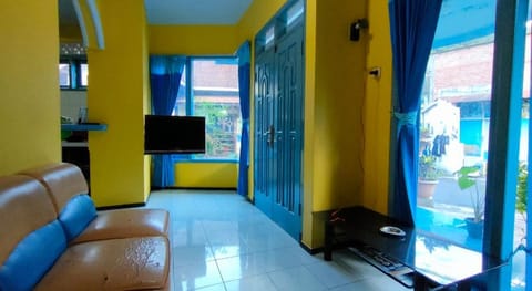 Blue Nineteen RedPartner Vacation rental in Batu