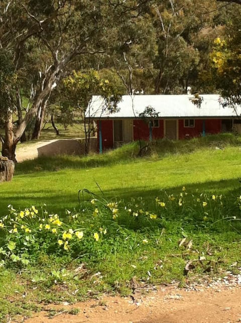 Clare Valley Cabins Vacation rental in Stanley Flat