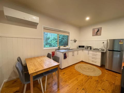 Tindoona Cottages Vacation rental in Foster