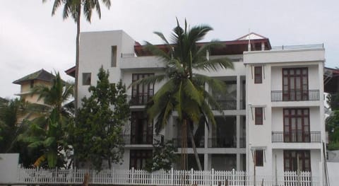 Nirosha Guest House Vacation rental in Galle