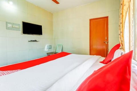 Flagship Spm Guest House Hotel in Visakhapatnam