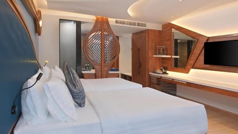 The Oceanic Sportel - SHA Extra Plus Hotel in Wichit