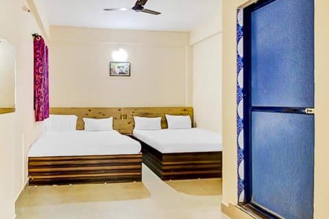 Flagship Savita Holiday Goa Near Calangute Beach Hotel in Calangute