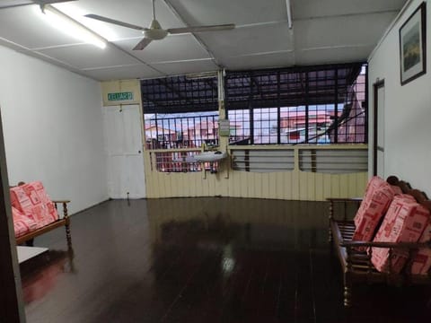 CHUAN FULL HOTEL PANGKOR ISLAND Vacation rental in Perak