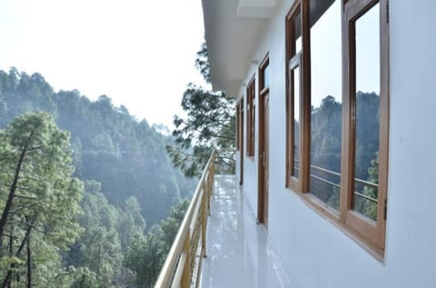 Goroomgo Asha Residency Shimla Vacation rental in Shimla