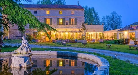 Bastide de Bellegarde Vacation rental in Villeneuve-lès-Avignon