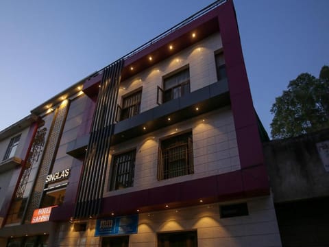 Collection O 83676 Sapphire Vacation rental in Chandigarh