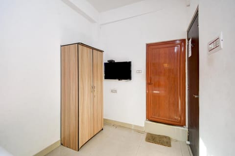 Flagship Eco Villa Near Sakherbazar Metro Station Hotel in Kolkata