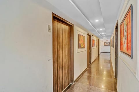 Capital O 84168 Hotel Swan Suits Hotel in New Delhi