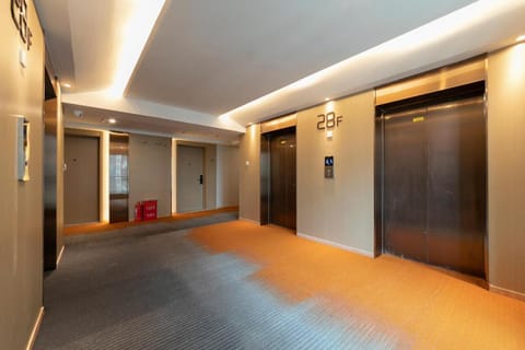 NIHAO Hotel Wuhan Guiyuan Temple Zhongjiacun Metro Station Vacation rental in Wuhan