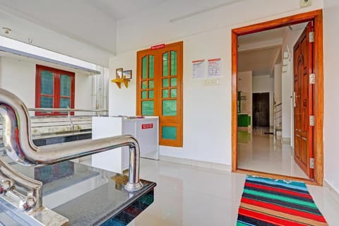 Capital O 84184 Pop Tavern Kazhakkottam Vacation rental in Thiruvananthapuram