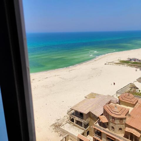 Flores casas de playa (Lovely condo with sea view) Apartamento in Alexandria Governorate