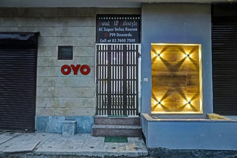 OYO Townhouse 730 Hotel Vip Lifestyle Hotel in Delhi