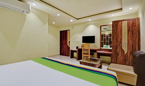 Treebo Trend Ivory Cottage Sector 52 Hotel in Gurugram