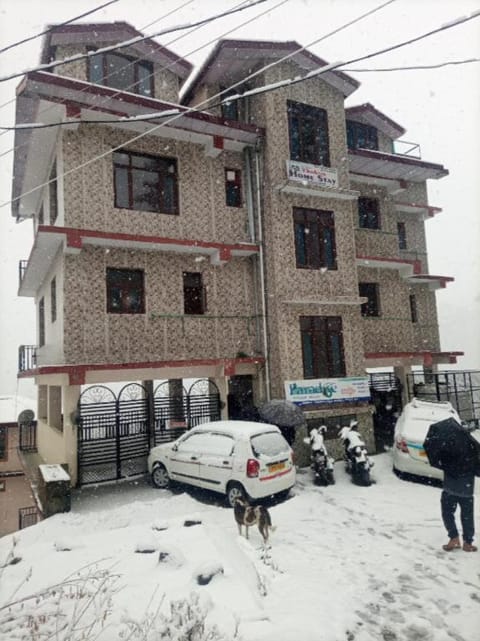 Goroomgo Thakur Home's Shimla Vacation rental in Shimla