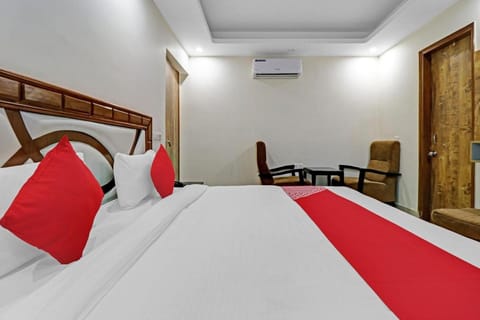 OYO Shanti Stay Hotel in New Delhi