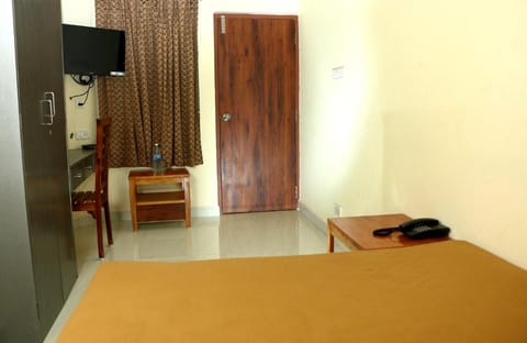 Nathapriya Residency Hotel in Puducherry