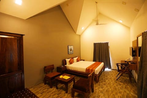 The Riverside Resort- Luxury Villas in Serene Nature Hotel in Gujarat