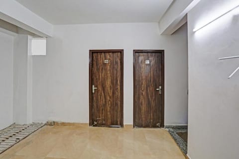 OYO 85089 Happy Stay Residency Hotel in Noida