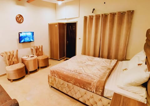 Hotel Day In Emporium Vacation rental in Lahore