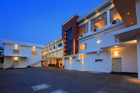 RAAS Residency Hotel in Kochi