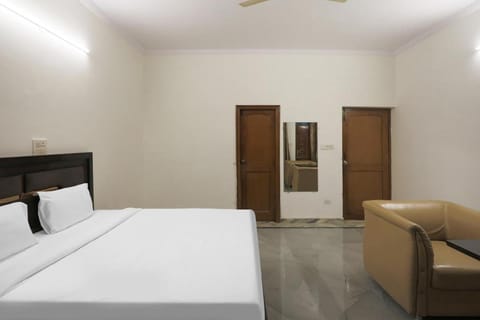 OYO Flagship 85830 Ann's Cottage Vacation rental in Noida