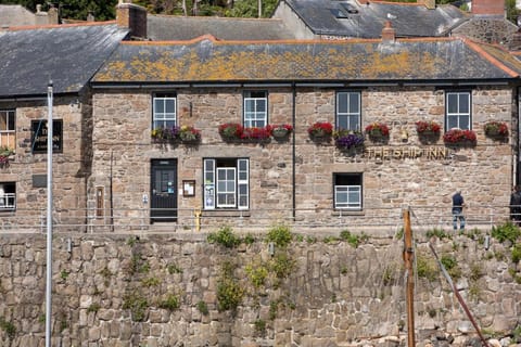 The Ship Inn Vacation rental in Mousehole