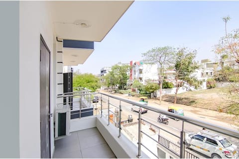 FabHotel SR 68 Vacation rental in Gurugram