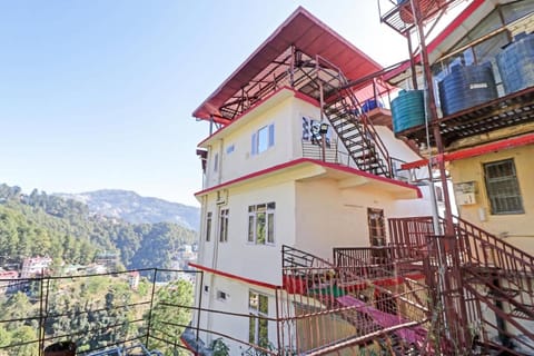 Capital O Tourist Homes Hotel in Shimla